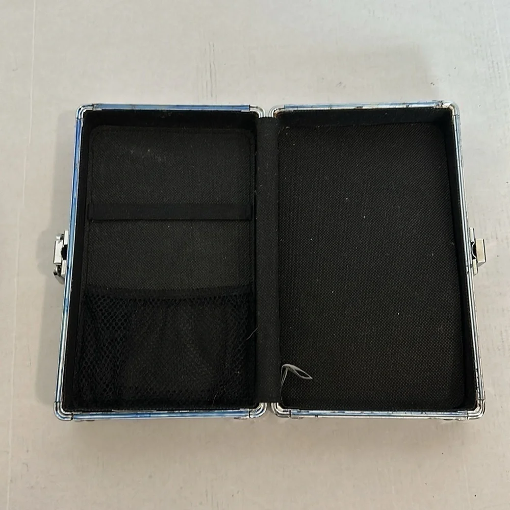 vaultz mesh pocket